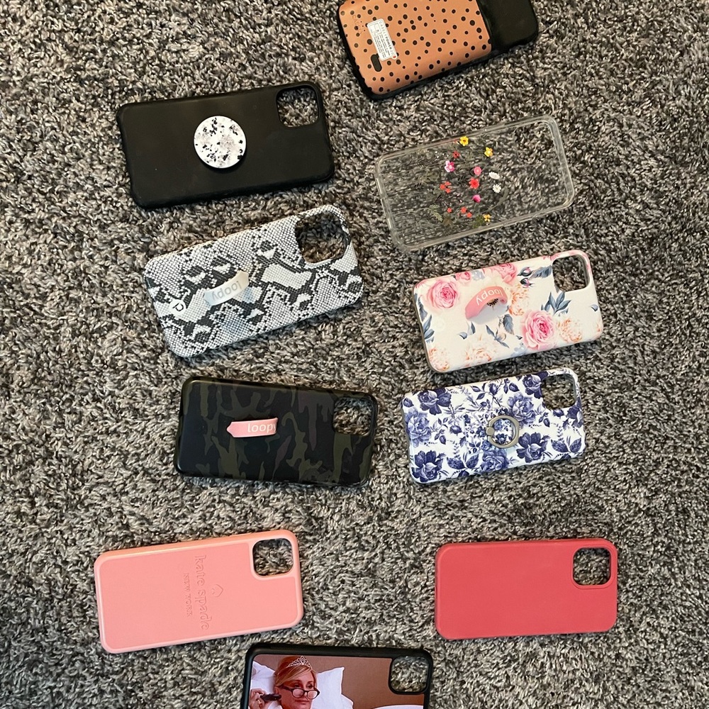 Assorted iPhone 11 Pro Max cases